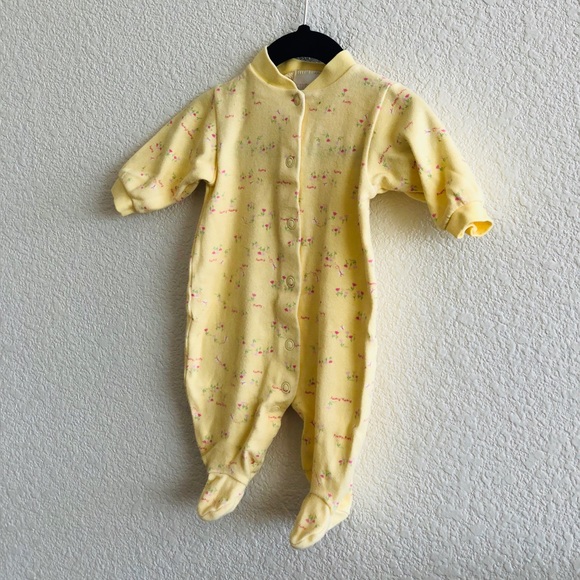 Onsie - Picture 7 of 7